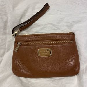 Micheal Kors Wristlet